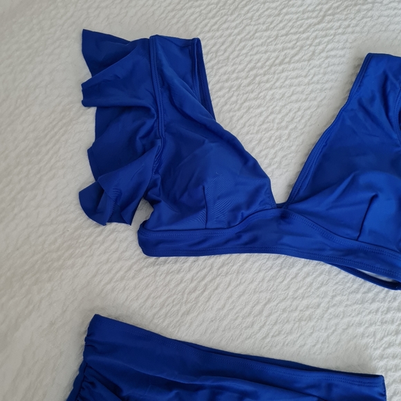 Royal blue, NWT women's Ruffle Shoulder swimsuit bikini,Sz,Small - Picture 12 of 12
